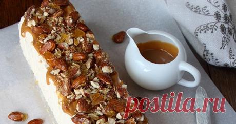 Семифредо с Дулсе де Лече и карамелизирани бадеми / Dulce De Leche Semifreddo with Caramelized Almonds