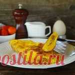 Французский омлет с лисичками и сыром.
