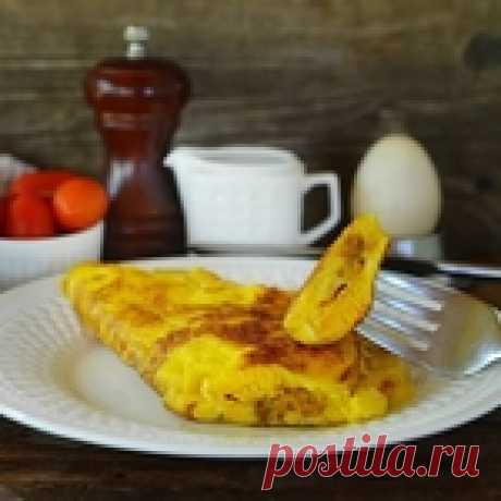 Французский омлет с лисичками и сыром.