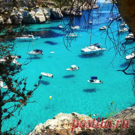 Kicca в Instagram: «Sospese nel vuoto #calamacarella #menorca #minorca #blue #boat #summer2018» 258 отметок «Нравится», 11 комментариев — Kicca (@kikka.7321) в Instagram: «Sospese nel vuoto #calamacarella #menorca #minorca #blue #boat #summer2018»
