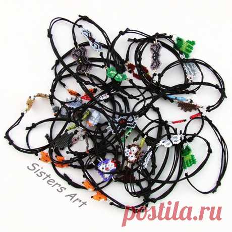 Un groviglio di.......... braccialetti! 
Collezione "Gli animaletti del bosco" 
by Misia Sisters Art 💜 
Sono alcuni dei tanti gadgets che troverete, in vendita, se visitate il Museo Naturalistico di Santo Pietro - Caltagirone - Catania
#museo #museonaturalistico #boscodisantopietro #boscosantopietro #santopietro #caltagirone #catania #sicilia #braccialetti #animali #perlinedelica #perline #fattoamano #gadgets #museum #naturalhistorymuseum #sicily #bracelets #animals #bric...