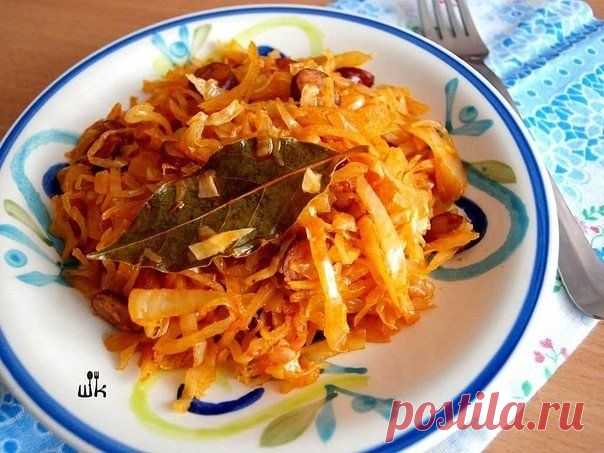 ТУШЕНАЯ КАПУСТА (с грибами и охотничьими колбасками) » В сети – себя просвети!