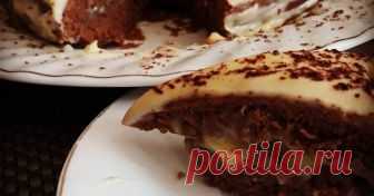 Сумасшедший пирог Crazy Cake Автор рецепта Анастасия Маринчук Сумасшедший пирог Crazy Cake - пошаговый рецепт с фото. Этот торт придумали в США в период дефицита. Он имеет необыкновенный вкус,несмотря на простой состав.