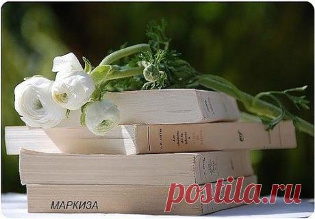 старая греческая пословица гласит:"познай сам себя и будешь знать миры и богов"