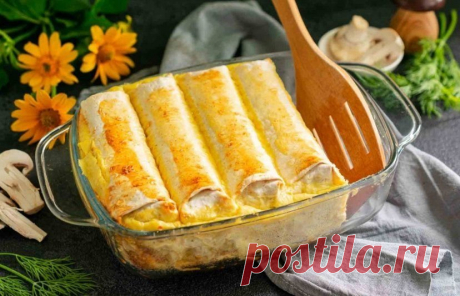 Мясо не нужно: закрутила и в духовку. Нежнейшие рулетики с картофелем и грибами Благодаря заливке из кефира и яиц рулеты получаются очень мягкими и просто тают во рту.