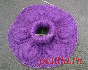 Свитерок
Размер свитера: 28/30 (российский) для девочки 2 лет
Вам потребуется: 300 г пряжи типа Kartopu Flora фиолетового цвета номер K718 (100% акрил, 230 м/100 г), круговые и чулочные спицы №4.
Резинка: попеременно 2 лиц. п., 2 изн. п.
Узор листики для кокетки: вязать по схеме 1, на которой приведены только нечетные ряды.
В четных рядах петли вязать по рисунку и накиды вязать изн., если не указано иное.
Узор листики для окантовки низа: вязать по схеме 2, на которой приведены только лиц. ряды