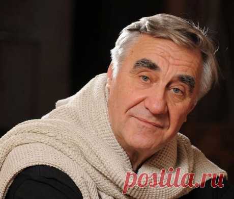 Анатолию Васильеву исполнилось 74 года: актерская карьера звезды сериала &quot;Сваты&quot;