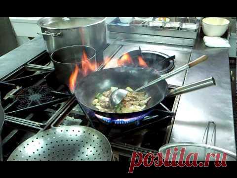 Cook Your Own Food!: Как правильно готовится еда в воке (видео)