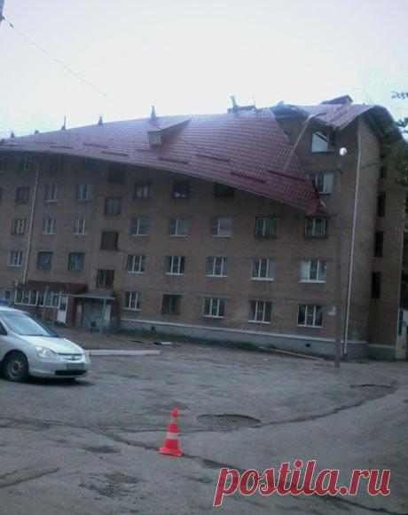 Новости   Кривой домик&quot; - всемирно известный шедевр современной архитектуры.
Сопот. Польша.