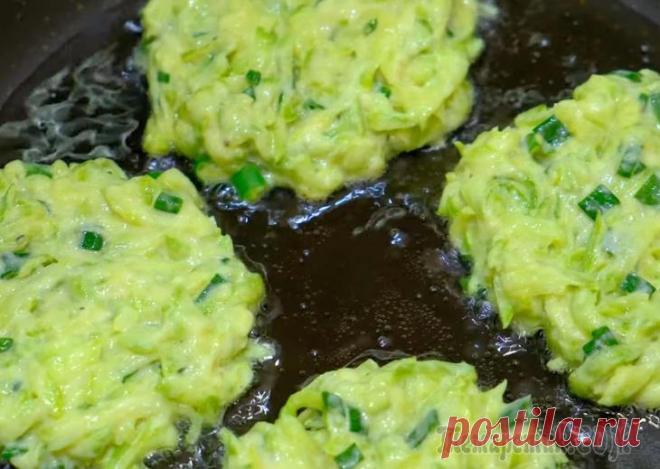 Самый удачный, простой и вкусный рецепт оладьев из кабачков