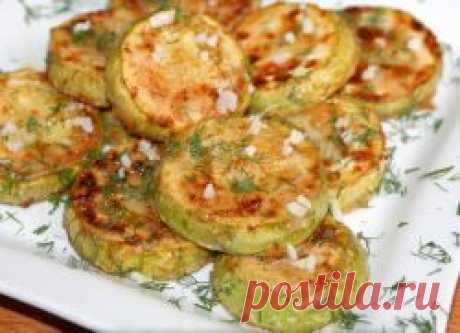Кабачки жареные с чесноком