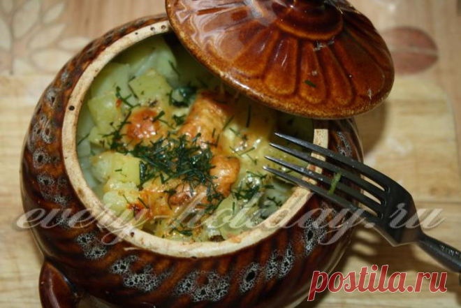Скумбрия с картошкой в горшочке: рецепт с фото