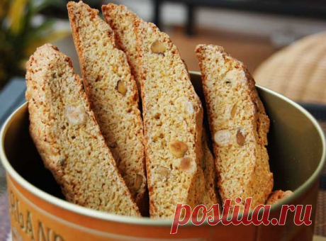Бискотти с фундуком и фисташками. М. Селянина