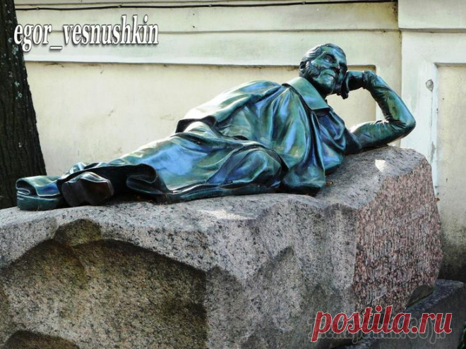 Монастыри и храмы.... Александро-Невская лавра: врач Магир Густав Адольф