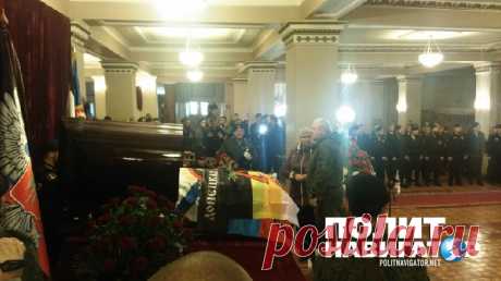 Последняя победа Моторолы: Похороны в Донецке взорвали мозг Киеву
