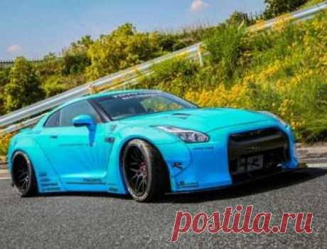 Nissan GT-R в обвесе Liberty Walk на дисках Forgiato Wheels