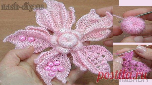 Как связать крючком цветок с разными лепестками