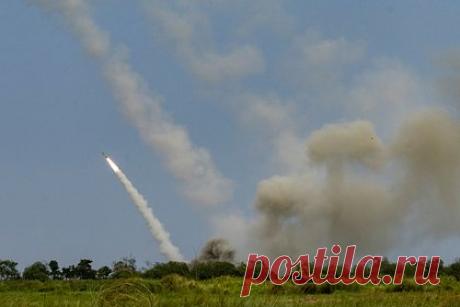 Украинские войска применили ракеты со шрапнелью при обстреле города Дебальцево