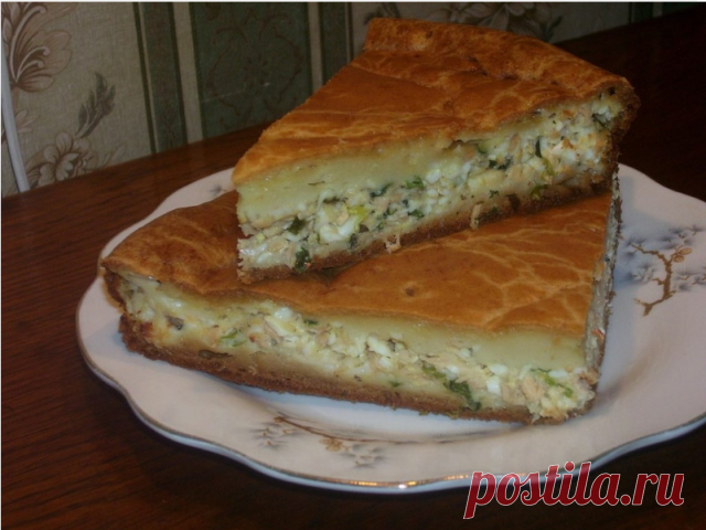 Быстрый заливной пирог - три начинки на выбор!

Для теста:
3 куриных яйца;
1 стакан муки;
1/3 стакана крахмала;
1/2 стакана сметаны или кефира;
1/2 стакана майонеза;
1/2 чайные ложки соды;
1 чайная ложка соли.

Для начинки (любая из трёх на Ваш вкус):

1.вареные яйца, зеленый лук, соль.
2. сырое яйцо, капуста (лучше квашеная) или немного тушеная.
3. вареный рис, репчатый лук, вареные яйца, 1 банка рыбных масляных консервов (лучше сайра в масле), соль, перец.

Готовим:

1. ...