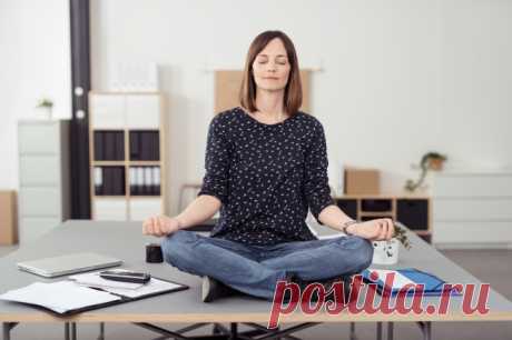Беспокойство.
Приложение Pacifica — Stress & Anxiety помогает преодолеть стресс, тревогу, депрессию с помощью разработанной методики — медитации, релаксации, контроля настроения и здоровья. Улучшить настроение и проанализировать факторы, приводящие к расстройству, поможет MoodKit (iOS): приложение предоставляет советы и инструменты профессиональной психологии для повседневной жизни.