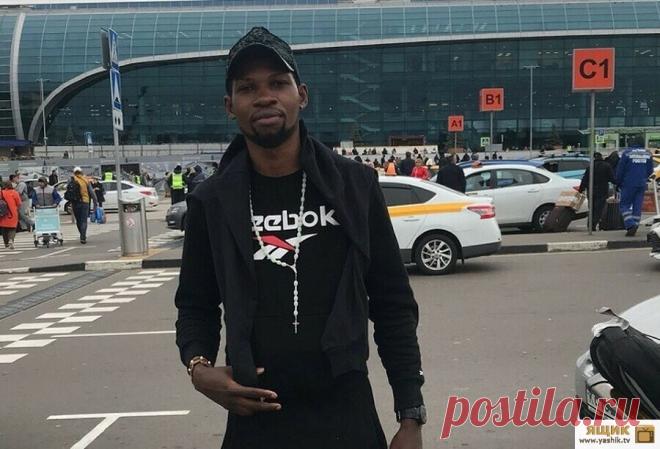 52-летняя бабушка вышла замуж за африканца и родила ему... 52-летняя бабушка вышла замуж за африканца и родила ему близнецов. Что с женщиной сегодня 

Познакомились Наталья и Паул...