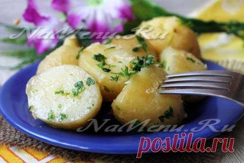 Молодая картошка в масле с зеленью: рецепт с фото