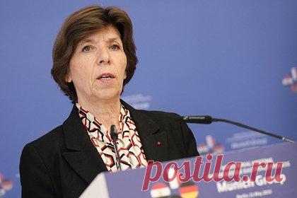 Франция посоветовала африканским странам не менять ее на Россию. Африке не стоит «менять Францию на Россию», считает французский министр иностранных дел Катрин Колонна. Так она прокомментировала утрату позиций Франции в африканском регионе Сахель. При этом глава министерства подчеркнула, что с другими странами континента отношения остаются хорошими.