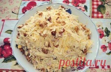 Салат «Сытый гость»

Ингредиенты:
-200г отваренного мяса;
-4 вареных яйца;
Показать полностью…