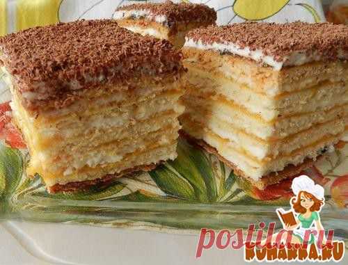 Рецепт: Пляцок медовый с курагой