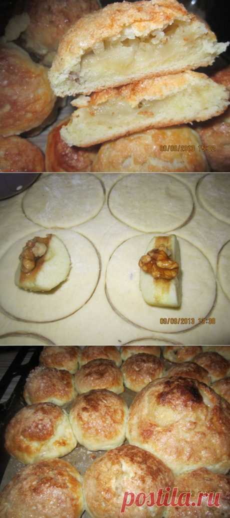 Сельское пирожное с яблоками