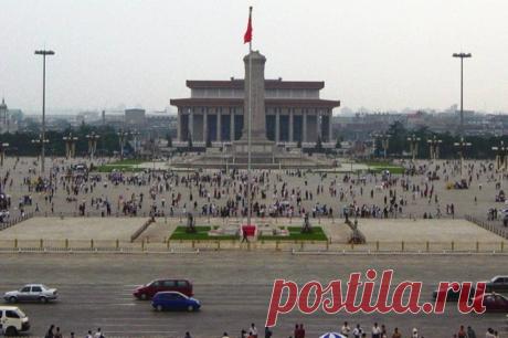 Консул КНР Божуй допустил, что Китай отменит визы для россиян. Для этого Пекину нужно проработать вопросы в сфере безопасности и миграции.