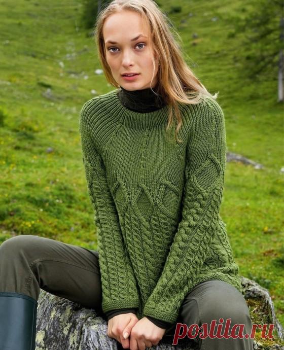 Джемпер с кокеткой в резинку