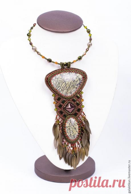 (4) Кулон из комплекта &quot;Учан-Су&quot; - комбинированный, кулон, Кулон ручной работы, натуральный камень | Bead embroidery necklace