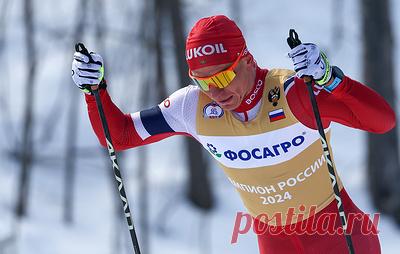 Большунов пропустил церемонию награждения по итогам масс-старта. Лыжник занял второе место в масс-старте классическим стилем на этапе Кубка России