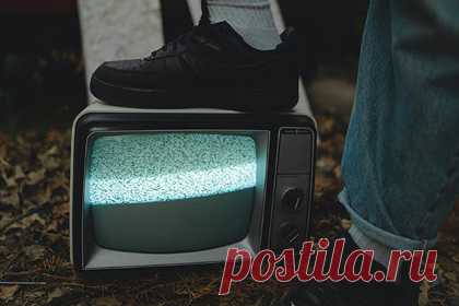 Мужчина закатил скандал матери и попал в тюрьму. В Кении мужчина поссорился с матерью из-за оплаты такси, сломал два телевизора в ее доме и попал в тюрьму. Рональд Кипкембой оказался под следствием после того, как попросил мать оплатить его поездку на такси бода-бода. У женщины не нашлось наличных, после чего сын устроил скандал и начал громить технику.