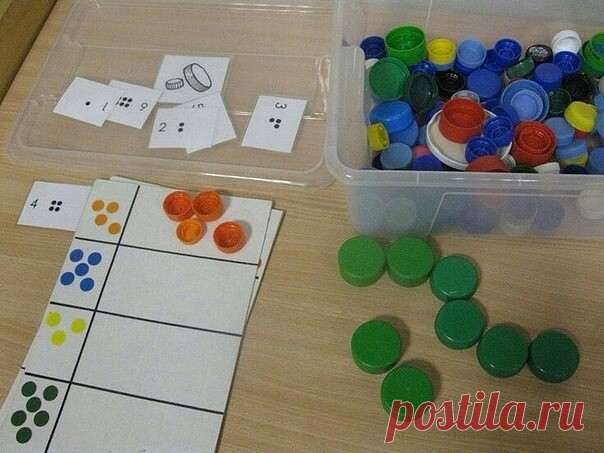 Развивающие игры из пластиковых крышек