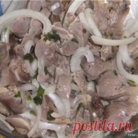 МАРИНУЕМ КУРИНЫЕ ЖЕЛУДОЧКИ.