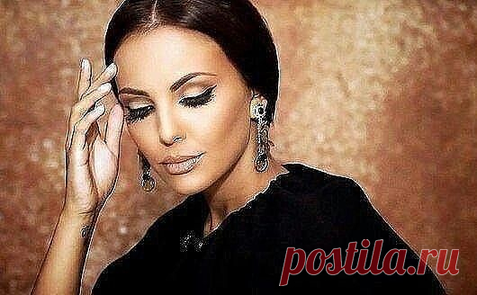 ЗАПОМНИ МУЖЧИНА....ЗАДВИГАЯ СВОЮ ЖЕНЩИНУ НА ВТОРОЙ ПЛАН И ИГНОРИРУЯ ЕЁ ЖЕЛАНИЯ, ТЫ УЧИШЬ ЕЕ ЖИТЬ БЕЗ ТЕБЯ....И ПОВЕРЬ- ОНА СМОЖЕТ!))))