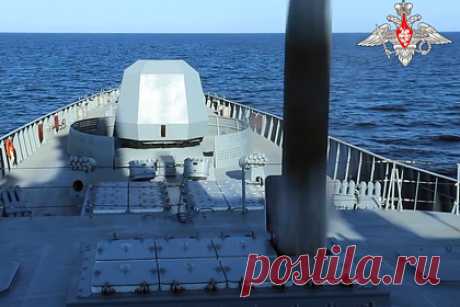 Раскрыты сроки запуска «Циркона» с атомной подлодки из-под воды. В текущем году запланировано два пуска российской гиперзвуковой ракеты «Циркон» с атомной подводной лодки «Северодвинск». Первое испытание планируется провести с надводного положения субмарины, второй — с подводного. Сроки пусков раскрывает ТАСС, ссылаясь на источник в оборонно-промышленном комплексе.