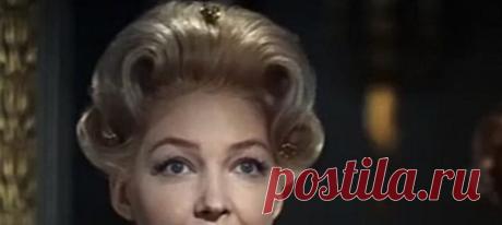 Народная артистка СССР Ирина Скобцева отмечает юбилей — сегодня ей исполняется 90 лет.

 https://teleprogramma.pro/news/267221/