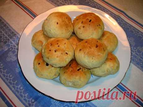 Булочки из кабачка с луком.