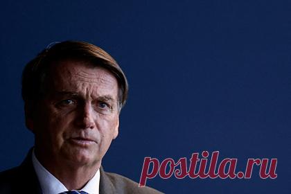 Президент Бразилии ответил на вопрос о давлении США из-за России. Президент Бразилии Жаир Болсонару ответил на вопрос о давлении США в целью отмены его визита в Россию. «Бразилия — это Бразилия, Россия — это Россия. Я со всеми хорошо лажу», — заявил он. Болсонару добавил, что с удовольствием посетит США, если президент Джо Байден пригласит его.