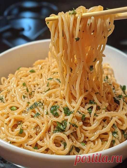 Dies enthält ein Bild von: 10 Minuten Spaghetti mit Knoblauch alle lieben es! - Kochen Mit Uns
