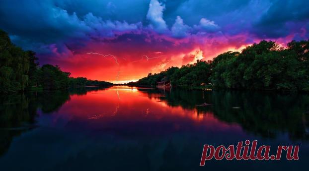 2048x2048 Resolution Beautiful Nature Thunderstorm Colorful Forest Ipad Air Wallpaper - Wallpapers Den