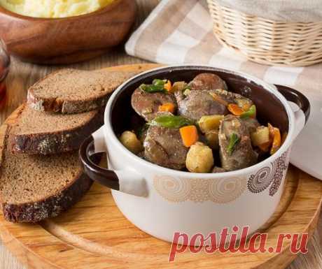 ЖАРЕНАЯ КУРИНАЯ ПЕЧЕНЬ С ЯБЛОКАМИ И СЛАДКИМ ПЕРЦЕМ