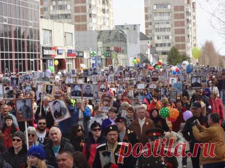 Бессмертный полк в Нягани.