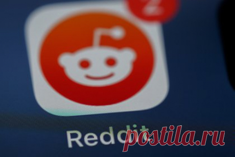 В России попросили заблокировать Reddit. В Ленинский районный суд Владимира поступило требование от военной прокуратуры Западного военного округа Владимирского гарнизона заблокировать в России развлекательный портал Reddit. Прокурор в исковом заявлении просит признать контент на Reddit запрещенным к распространению в стране.