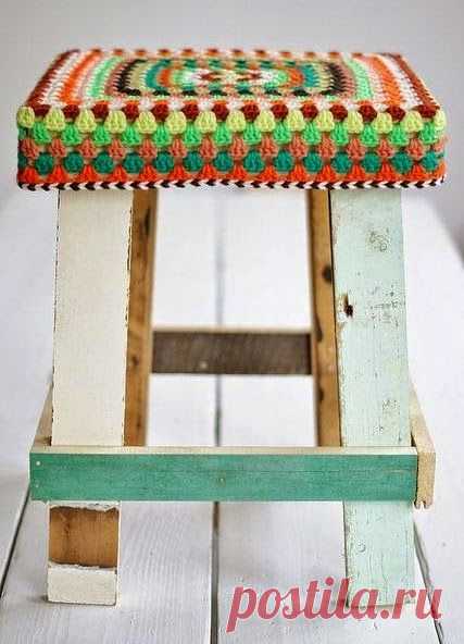 Вяжем для интерьера: "пуфы, табуретки, скамеечки"