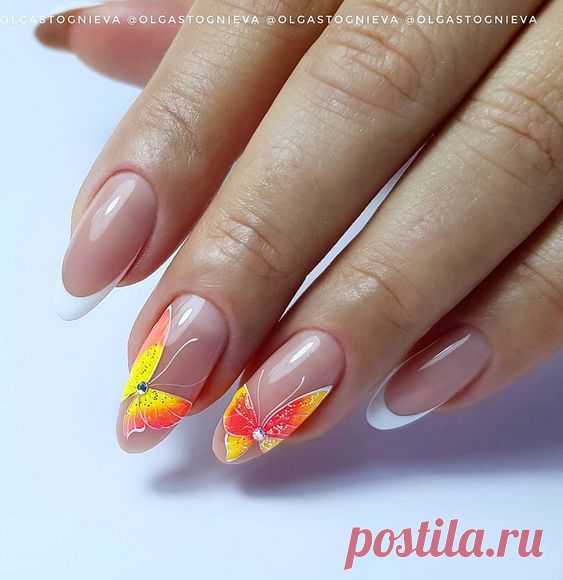 Нежный маникюр с бабочкой