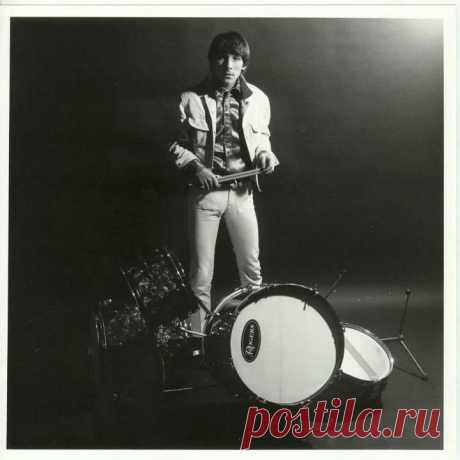 Sta Presto приколол(а) это к доске The Kinks &amp; The Who